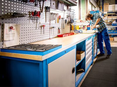 BEDRUNKA 03.15.55VA Kastwerkbank R 24-24